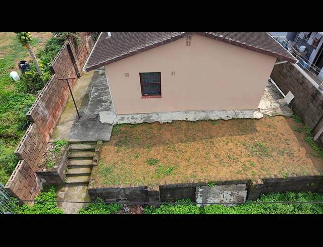 3 BEDROOM HOUSE FOR SALE IN UMLAZI Q
